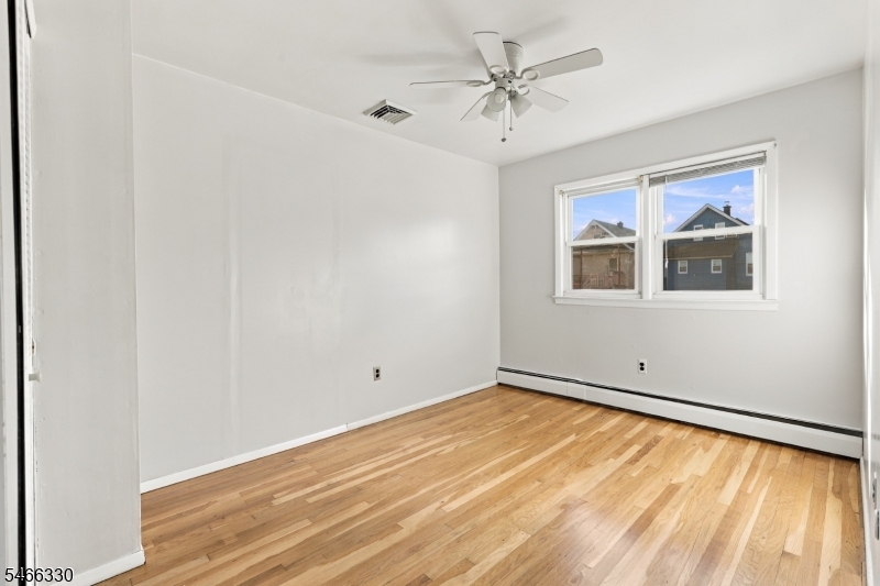 3 General Karge Court Elizabeth NJ 07202