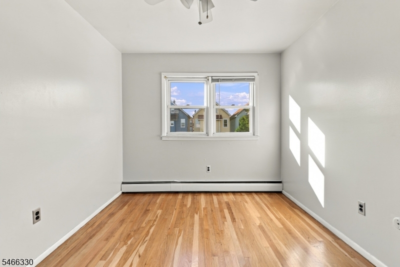 3 General Karge Court Elizabeth NJ 07202