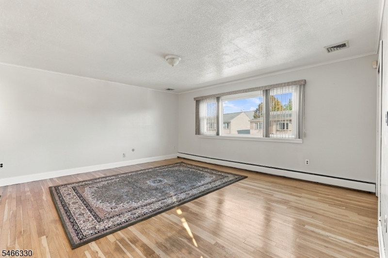 3 General Karge Court Elizabeth NJ 07202