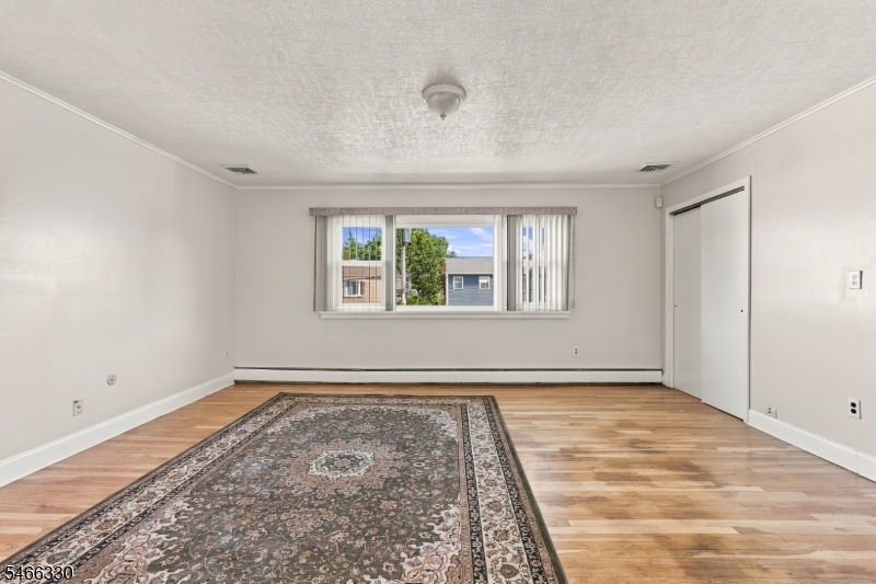 3 General Karge Court Elizabeth NJ 07202