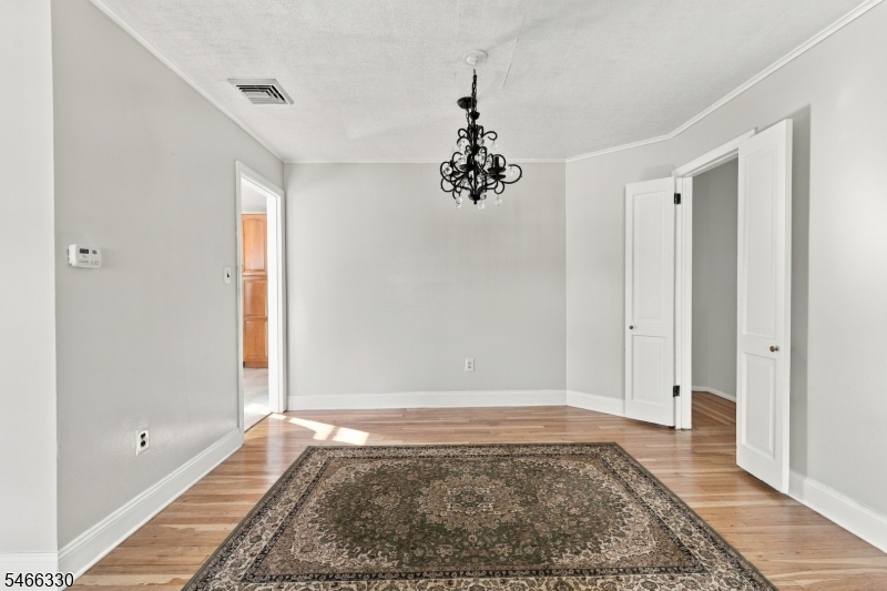 3 General Karge Court Elizabeth NJ 07202