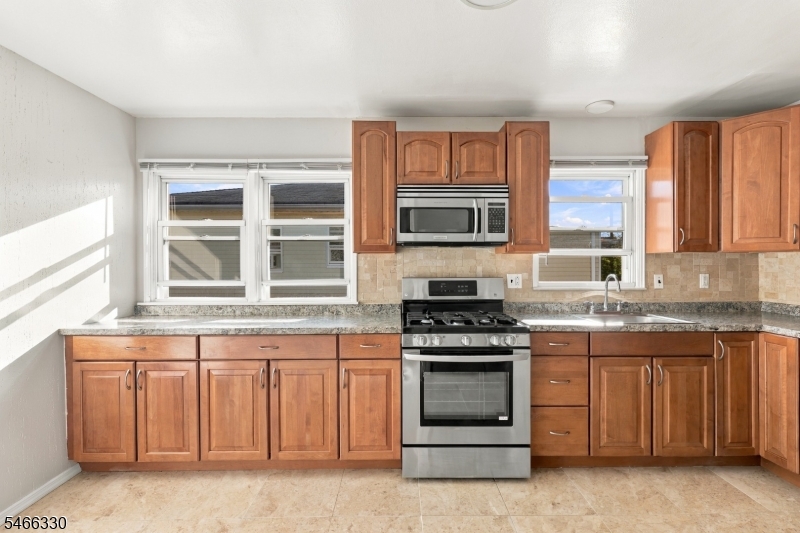 3 General Karge Court Elizabeth NJ 07202
