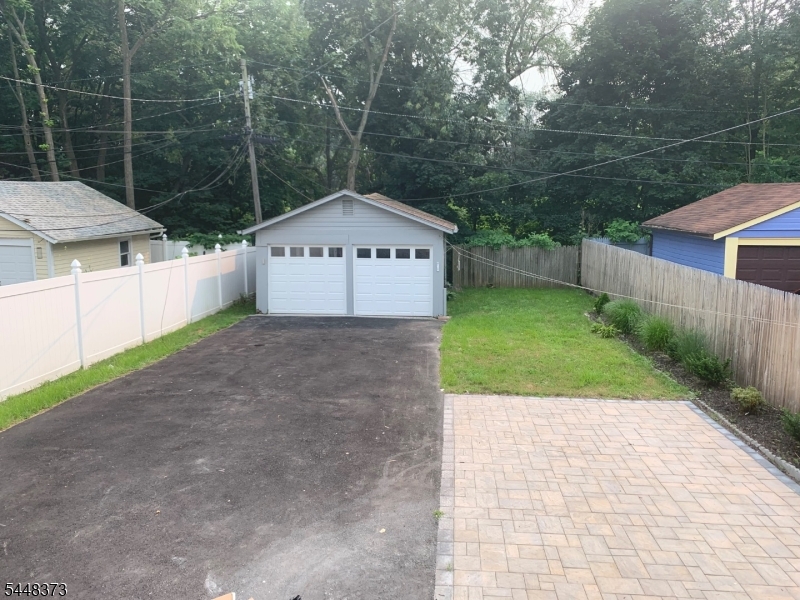 46 Brookfield Road Montclair NJ 07043