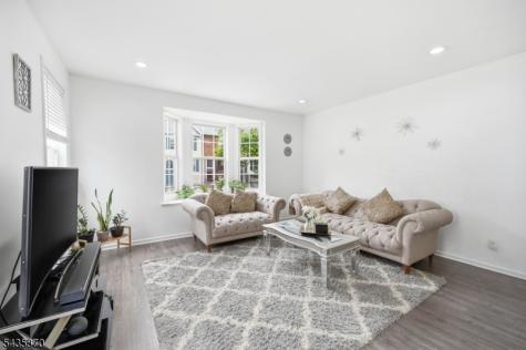 216 Barringer Drive Nutley NJ 07110