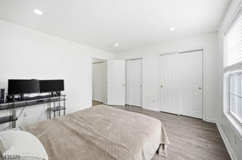 216 Barringer Drive Nutley NJ 07110