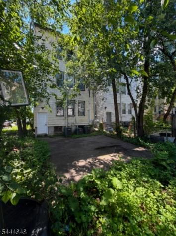 217 N 15th Street East Orange NJ 07017