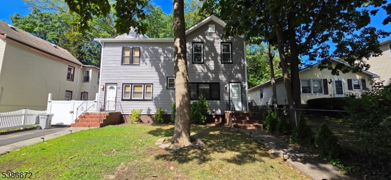 47 Oak Street East Orange NJ 07018