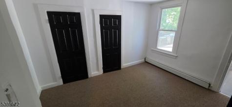 47 Oak Street East Orange NJ 07018