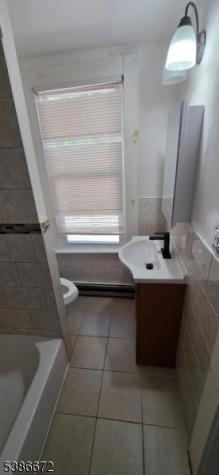 47 Oak Street East Orange NJ 07018