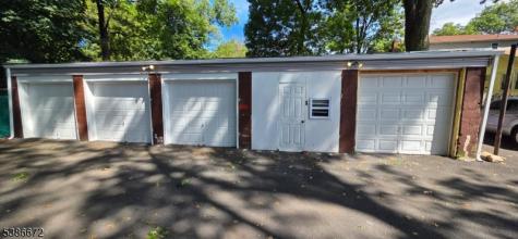 47 Oak Street East Orange NJ 07018