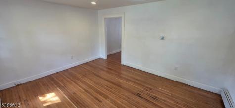 47 Oak Street East Orange NJ 07018