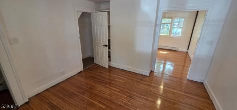 47 Oak Street East Orange NJ 07018