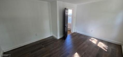 47 Oak Street East Orange NJ 07018