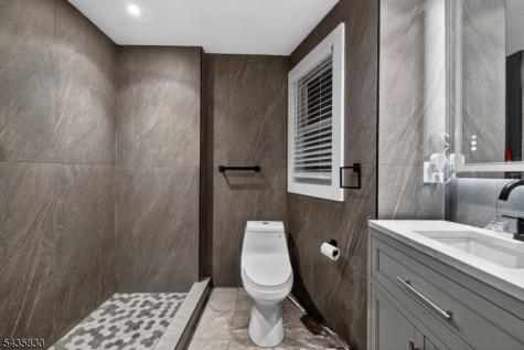 12 Bender Place Cliffside Park NJ 07010