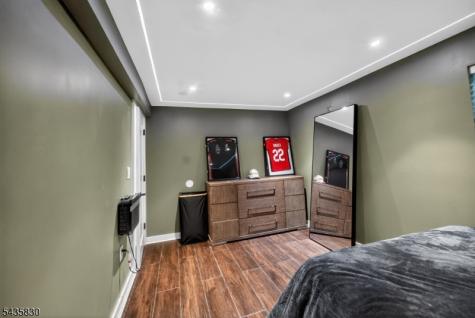 12 Bender Place Cliffside Park NJ 07010