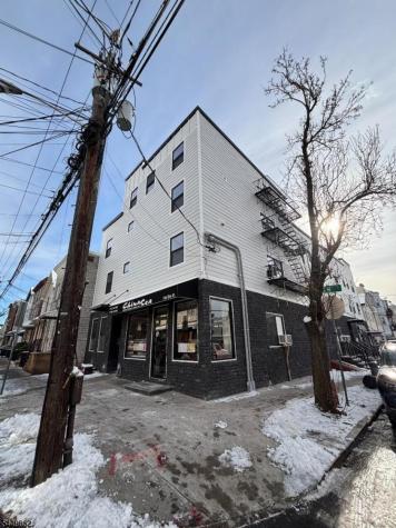136 Elm Street Newark NJ 07105