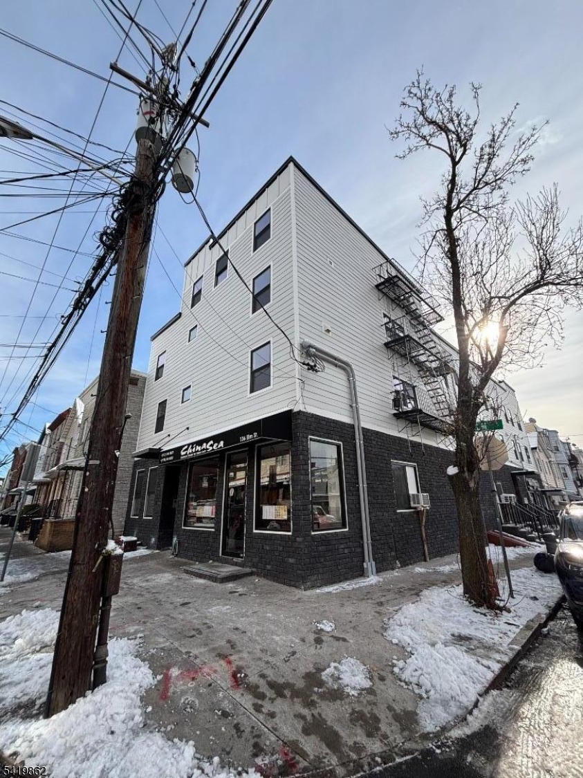 136 Elm Street Newark NJ 07105