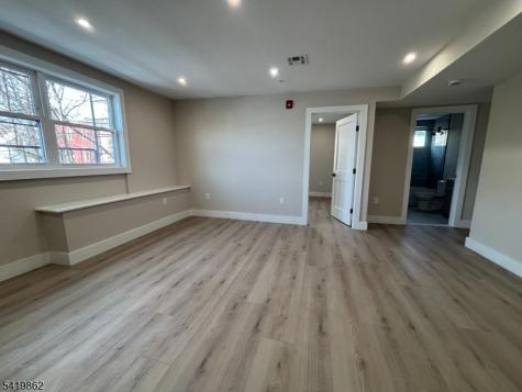 136 Elm Street Newark NJ 07105