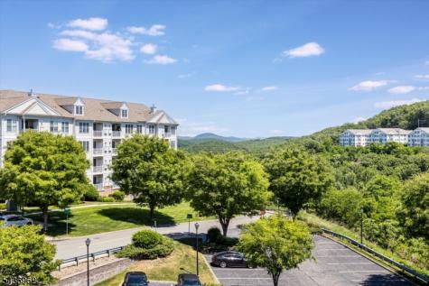 5405 Sanctuary Boulevard Riverdale NJ 07457