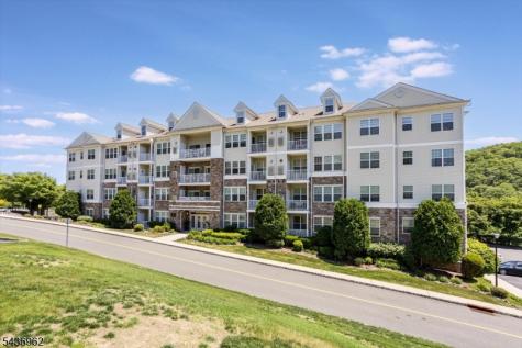 5405 Sanctuary Boulevard Riverdale NJ 07457