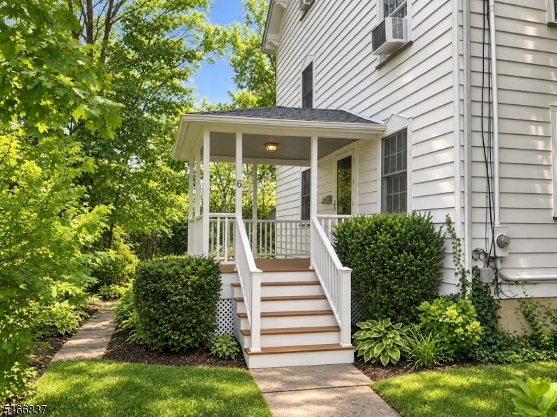 6 Fairchild Avenue Morris NJ 07950