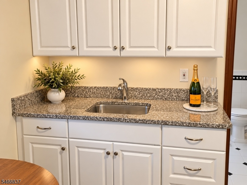 6 Fairchild Avenue Morris NJ 07950