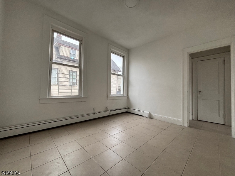 60 4TH Street Elizabeth NJ 07206