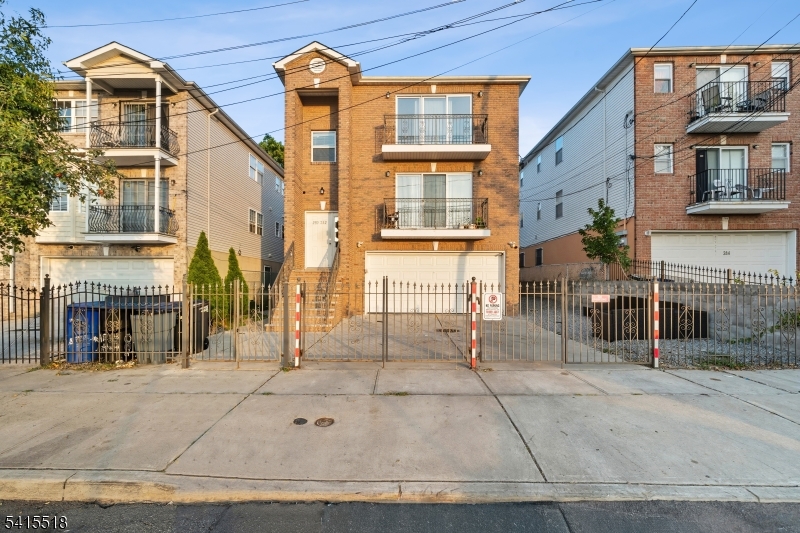 280 S 20th Street Newark NJ 07103