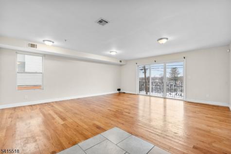280 S 20th Street Newark NJ 07103