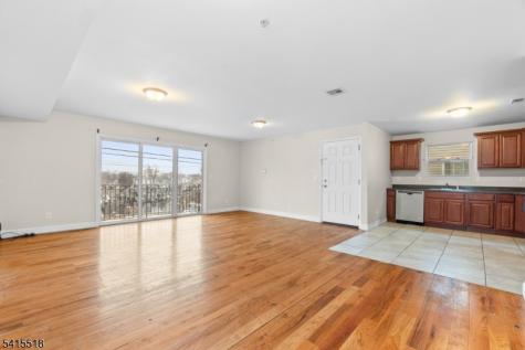 280 S 20th Street Newark NJ 07103