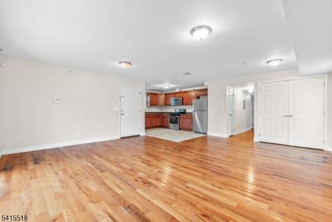 280 S 20th Street Newark NJ 07103