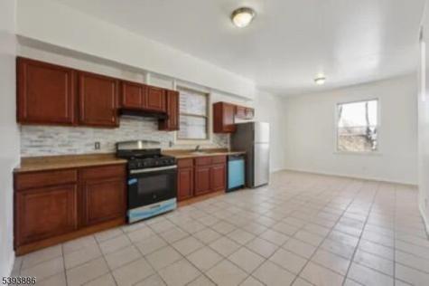 235 S 11th Street Newark NJ 07107