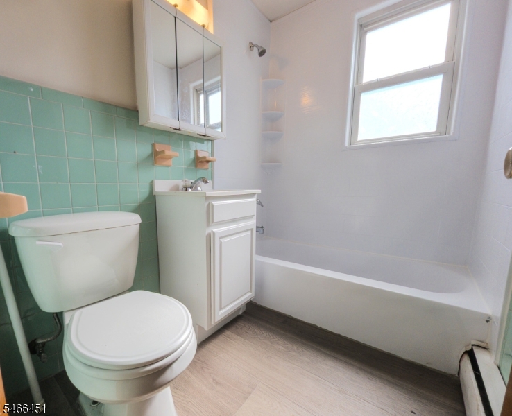 40 Stuyvesant Avenue Lyndhurst NJ 07071