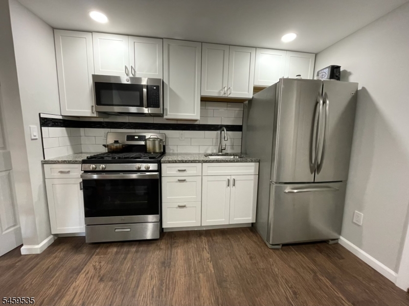 1102 Drake Avenue Roselle NJ 07203