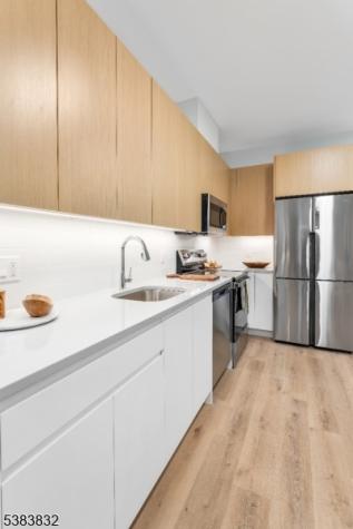 431 Drive Mlk Jr Boulevard East Orange NJ 07018