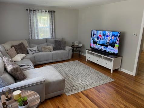 549 Broughton Avenue Bloomfield NJ 07003