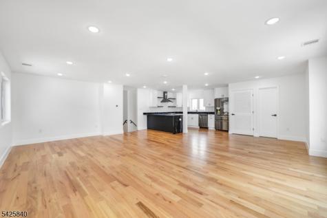 270 Lafayette Avenue Lyndhurst NJ 07071