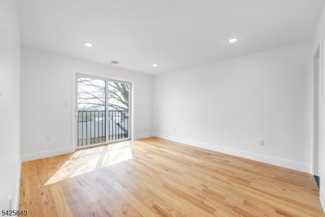 270 Lafayette Avenue Lyndhurst NJ 07071