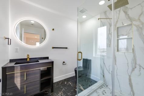 270 Lafayette Avenue Lyndhurst NJ 07071