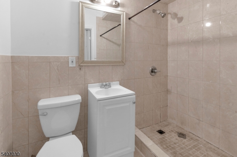 614 Bond Street Elizabeth NJ 07206