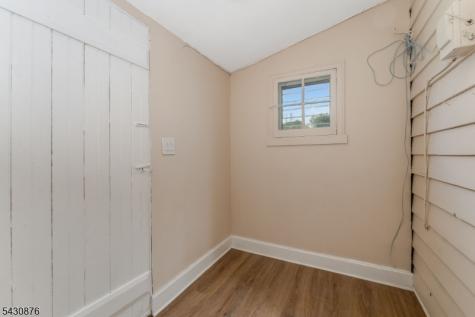 33 Sergeantsville Raritan NJ 08822