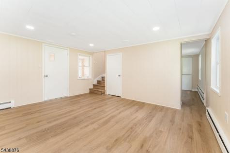 33 Sergeantsville Raritan NJ 08822