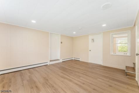 33 Sergeantsville Raritan NJ 08822