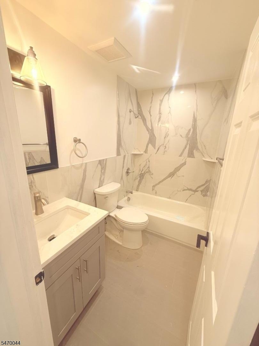 10 Krueger Court Newark NJ 07103