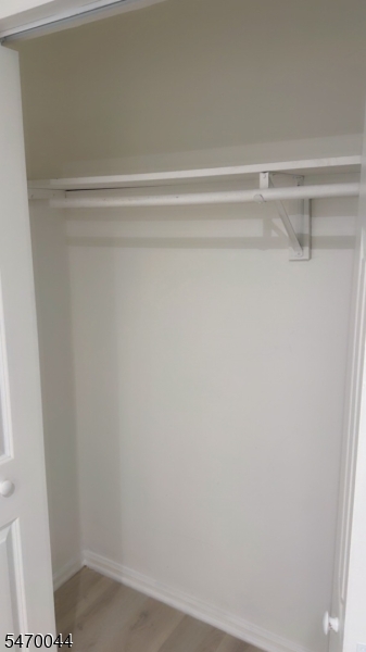 10 Krueger Court Newark NJ 07103