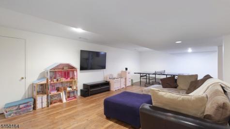 24 William Penn Road Warren NJ 07059
