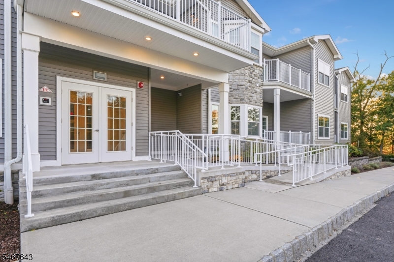 17 Hook Mountain Road Montville NJ 07045