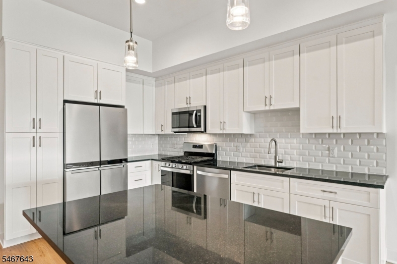 17 Hook Mountain Road Montville NJ 07058