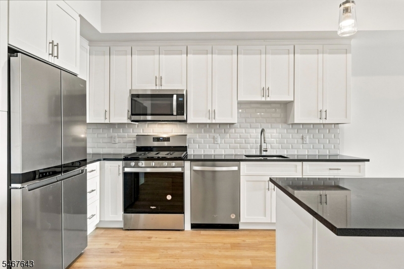 17 Hook Mountain Road Montville NJ 07058
