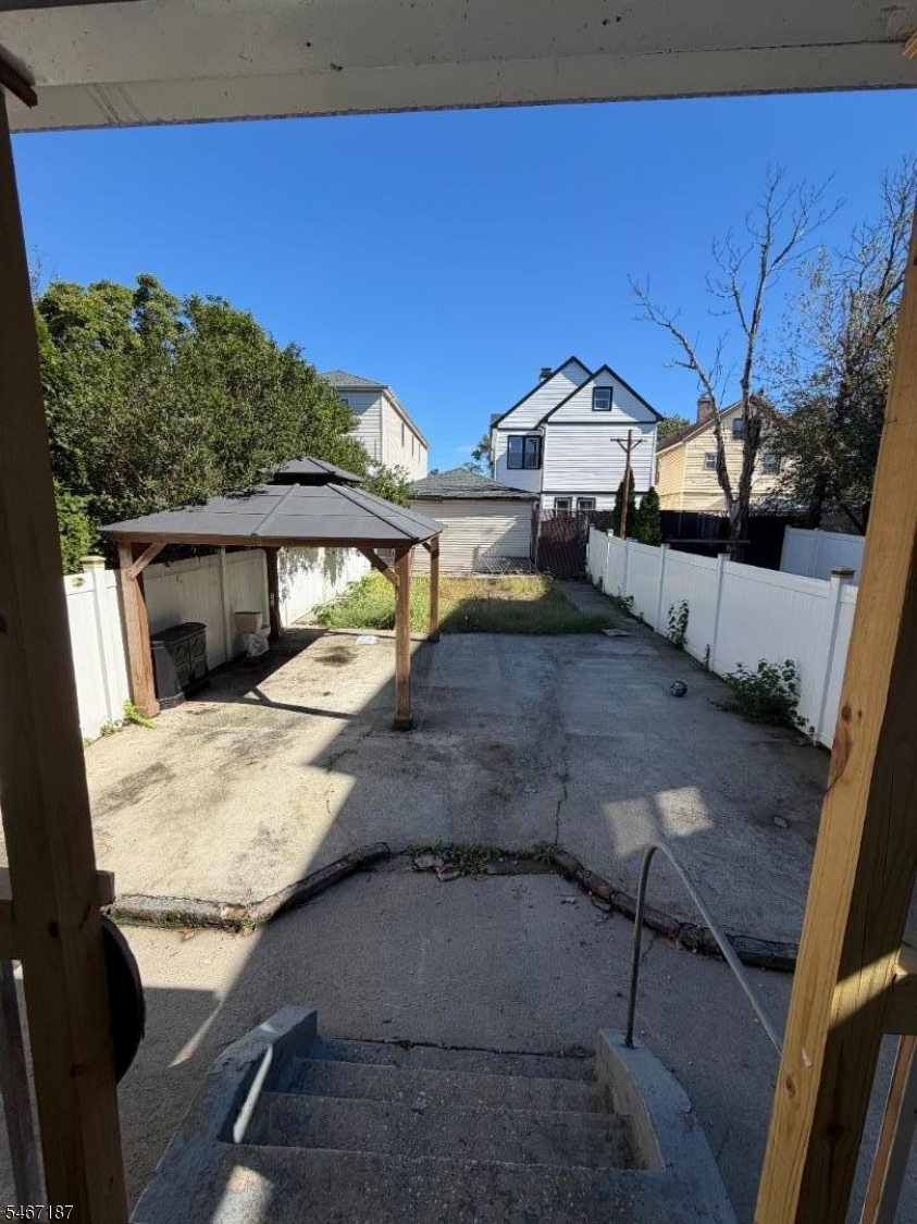 643 S Park Street Elizabeth NJ 07206